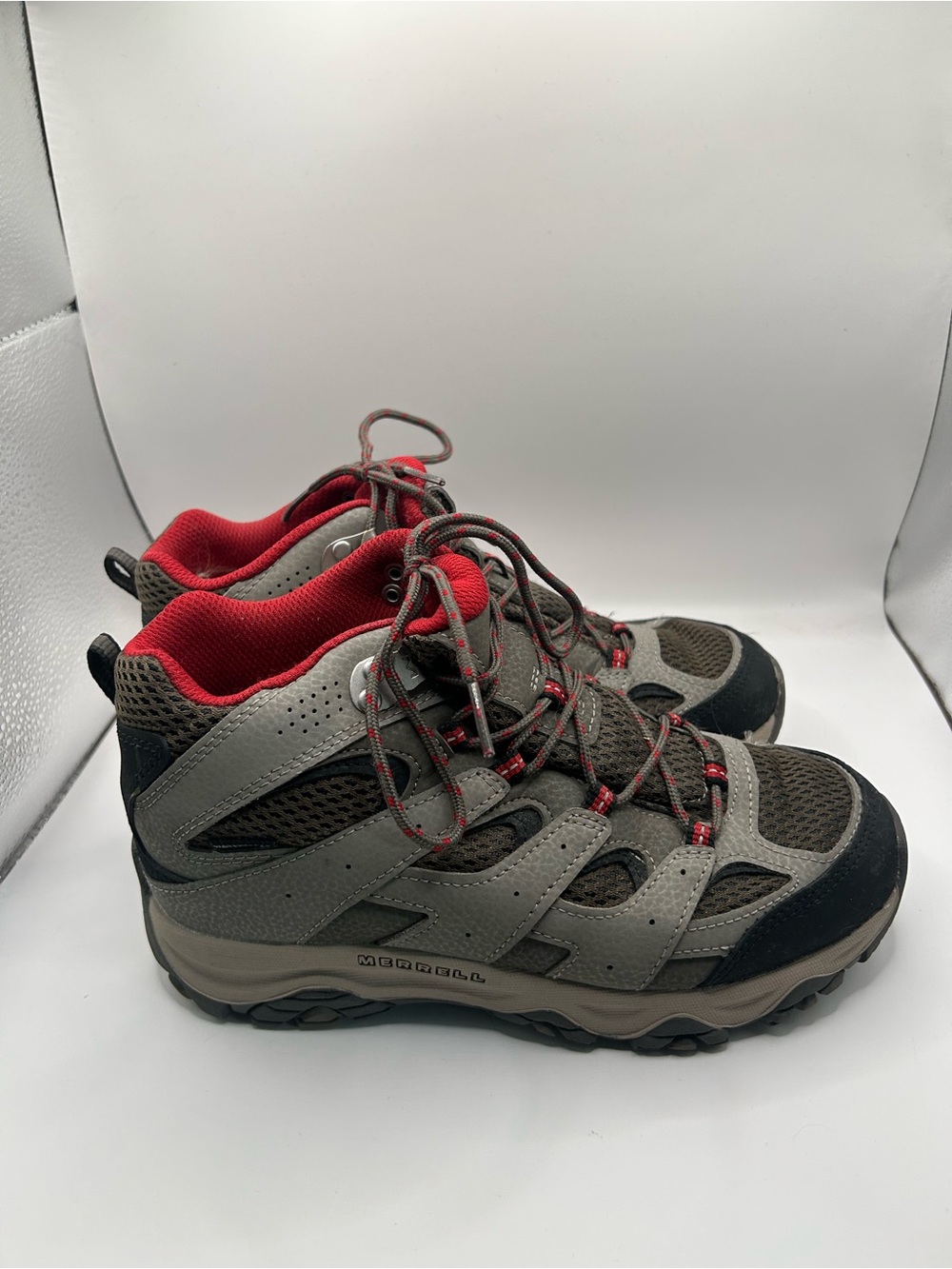 Merrell Brown and Red Women's/Unisex Trail Hiking Boots